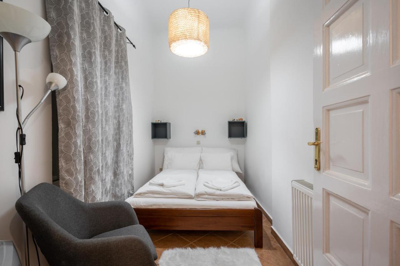 Gellert Mountain Apartment Budapest Bagian luar foto