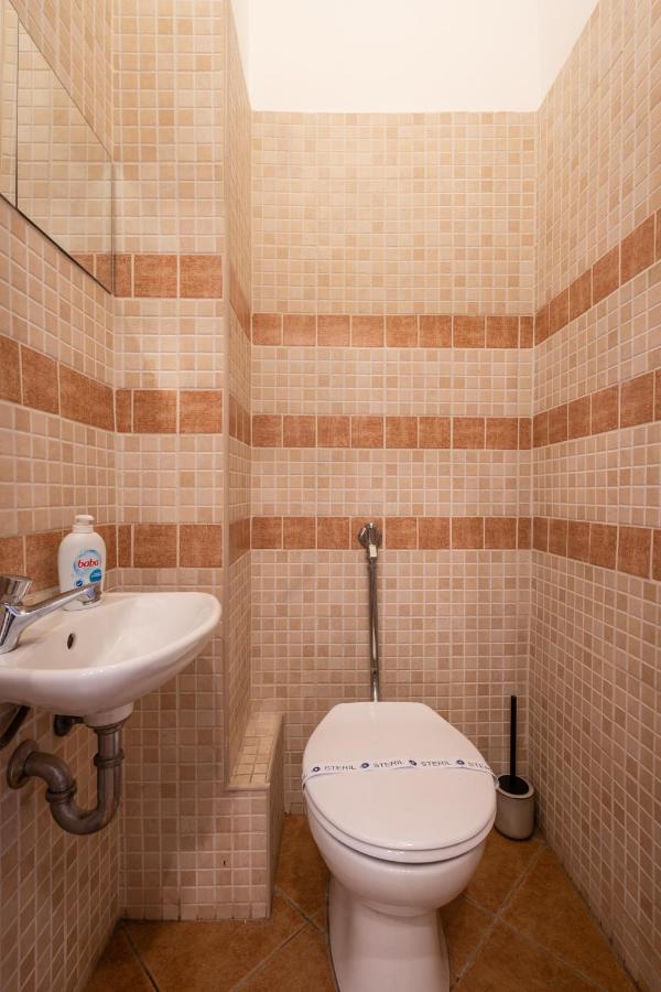 Gellert Mountain Apartment Budapest Bagian luar foto