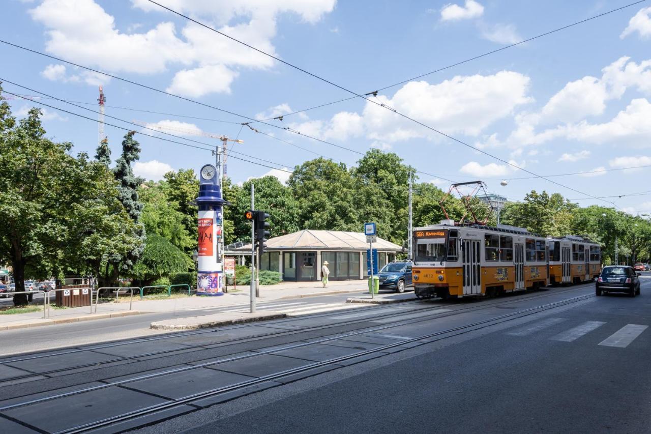 Gellert Mountain Apartment Budapest Bagian luar foto